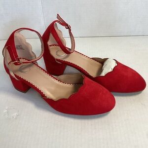 New Journey size 8 Elegant Red Ankle Strap Women's Shoes